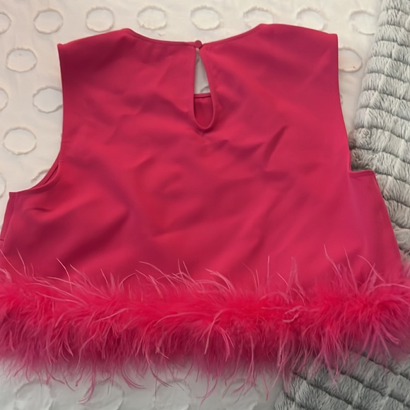 Le Lis Pink Feather Tank - Picture 2 of 3